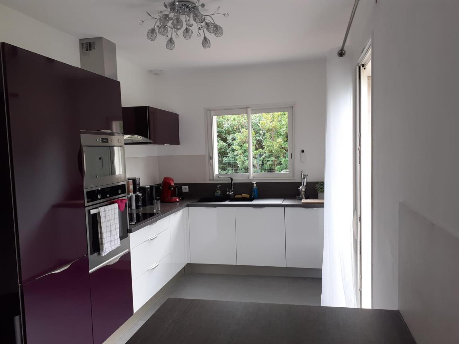 130 M2 Dans Domaine Prive Aux Pierres Roses Porto-Vecchio (Corsica)